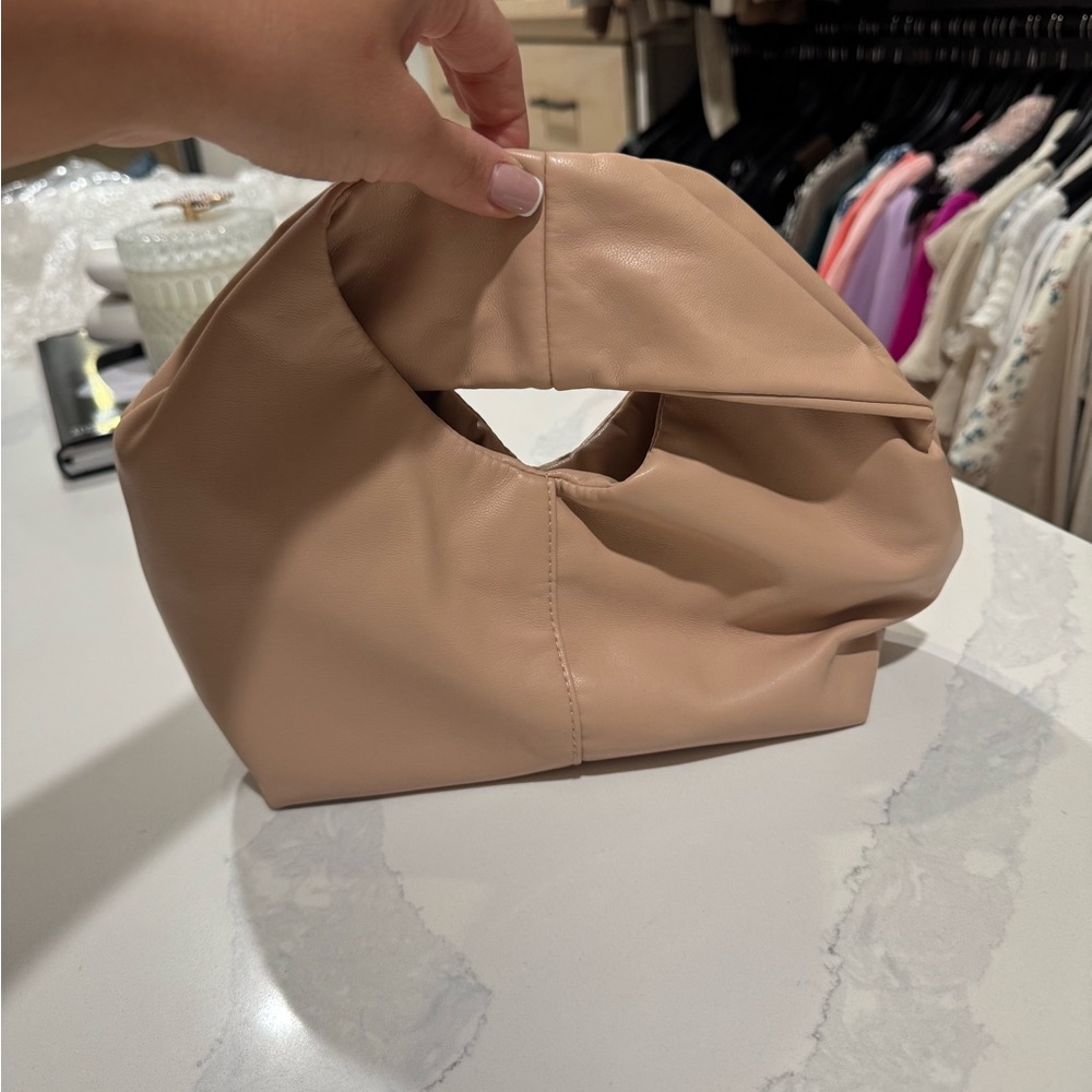 Elegant Tan Women's Bag